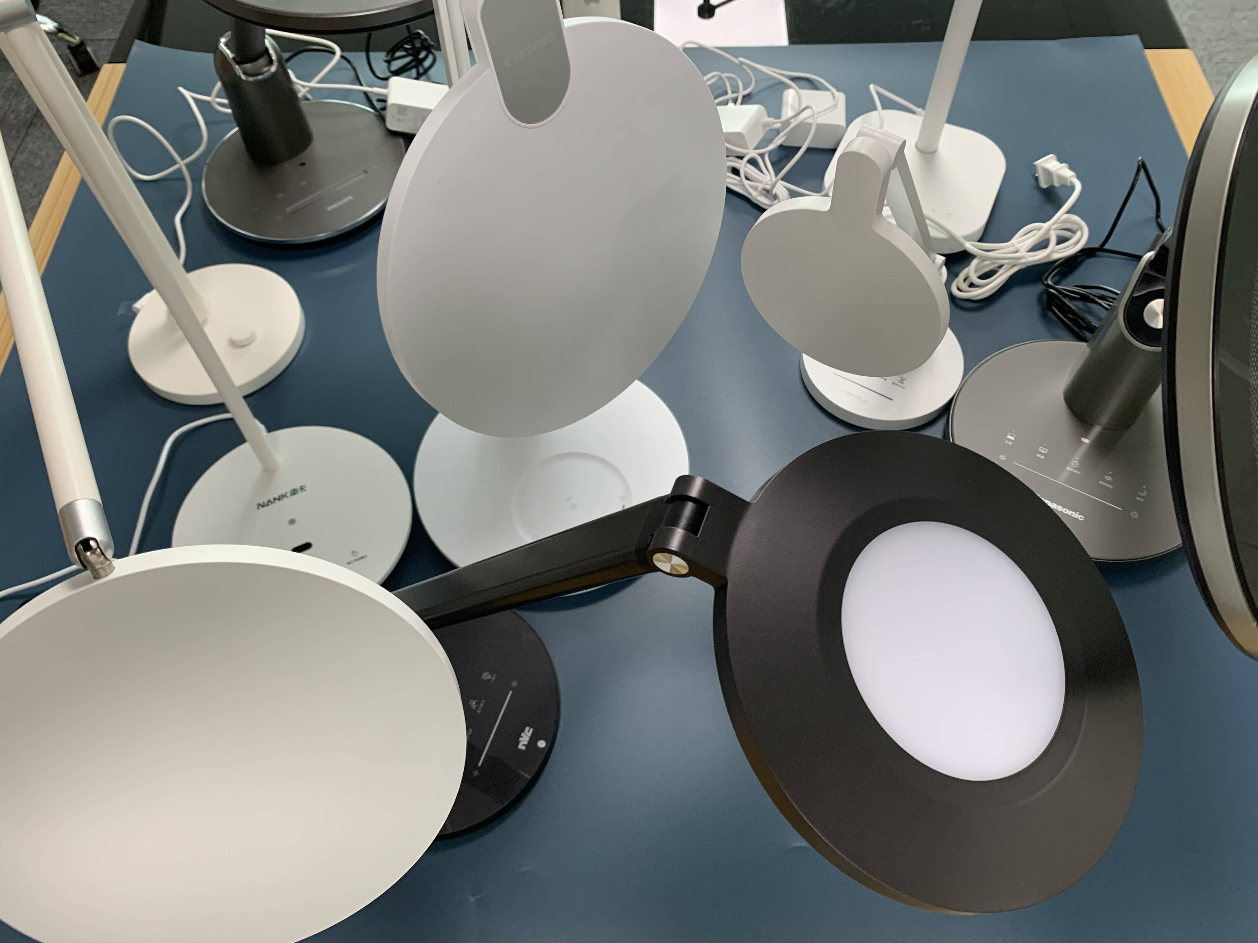 哪个牌子的护眼台灯好用?手把手教你选出最好用的护眼台灯