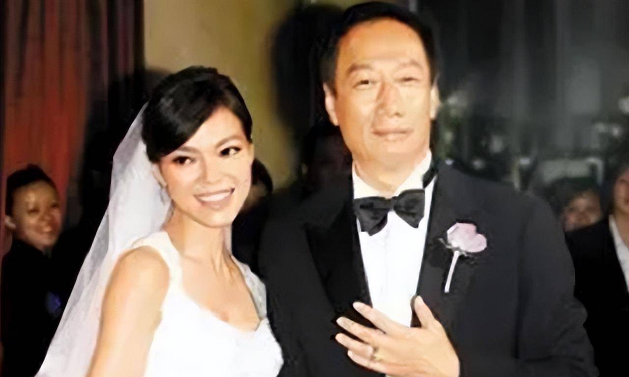郭台铭的二婚妻子从舞蹈老师变成首富太太,母凭子贵坐拥上百亿_曾馨莹