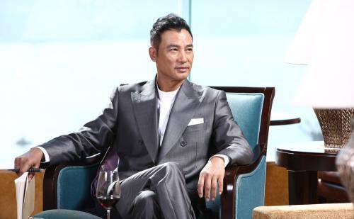 任达华甄子丹女儿风格各异,豆蔻之年身材高挑,胖瘦却不一致_年纪_电影