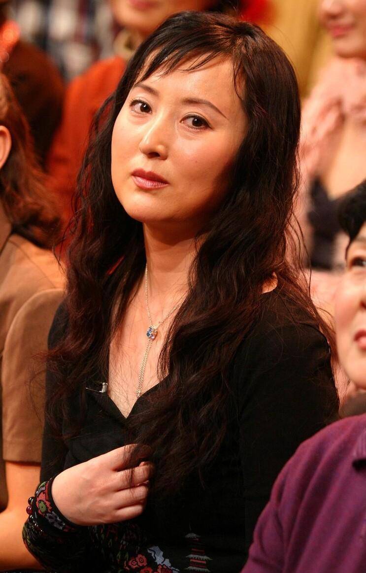 看《红楼梦》学林妹妹的梗,却为陈晓旭感动了_林黛