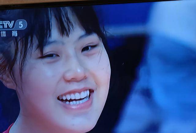 杨秀玉,前锋,2002-03-06,185cm,东莞新世纪罗新成前锋,2001年11月22日