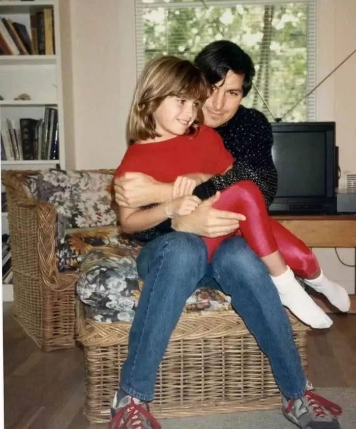 10年前乔布斯去世,上百亿遗产,大女儿只分得几百万