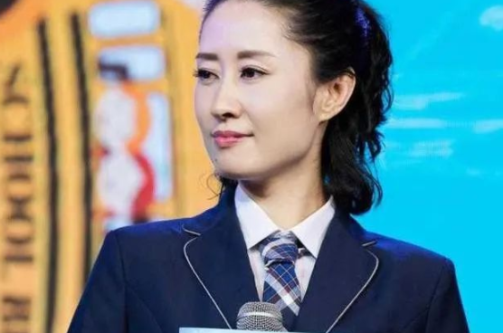 刘敏涛:嫁豪门独守空房7年,离婚后重返荧屏,今女儿成她的骄傲_丈夫