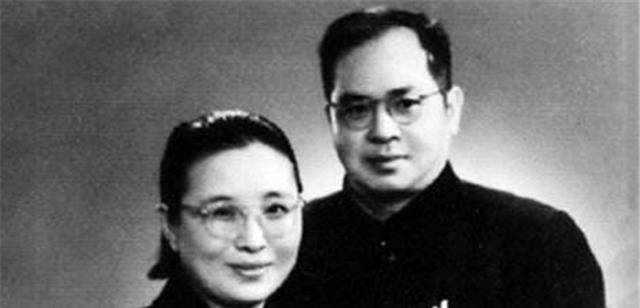 数学考0分,其他科目皆满分;他遭北大拒收,清华却破格录取_吴晗_胡适