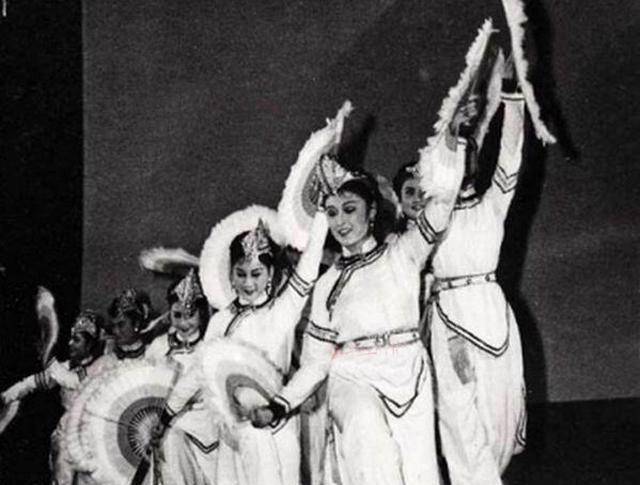 "阿诗玛"杨丽坤:用两部电影为云南文化铸魂,自己一生