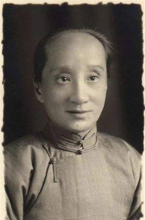 1936年鲁迅深夜身亡,独守空房41年的小脚妻子,说了一句著名怨言