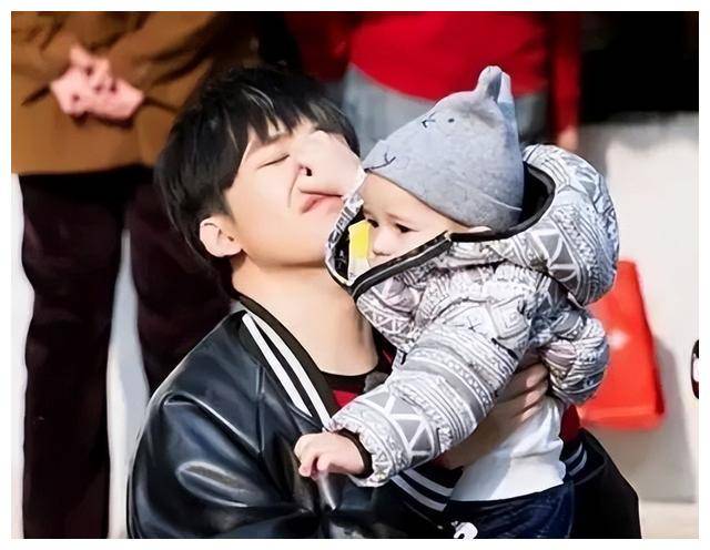 赵薇金主帮助复出,李湘王岳伦重归复婚,大张伟传出私生子风波_网友