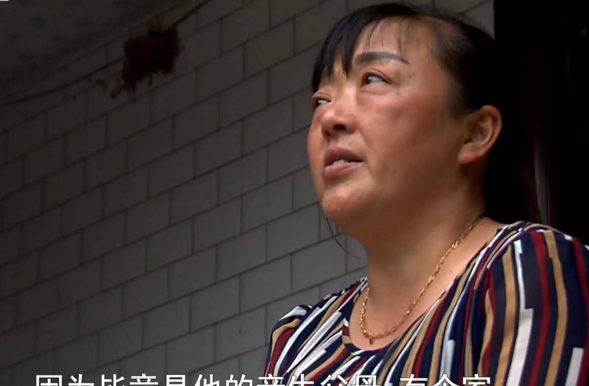 1995年小男孩在火车站走失,好心夫妻将他收养,用时26年帮他寻家_温德