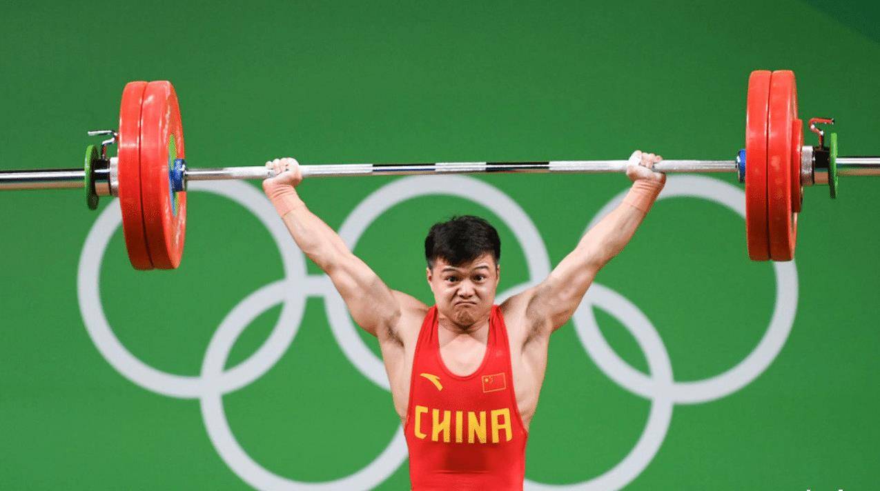 举重神童龙清泉:17岁夺冠迷失,8年后再摘金,低谷时写魔幻小说_比赛_成