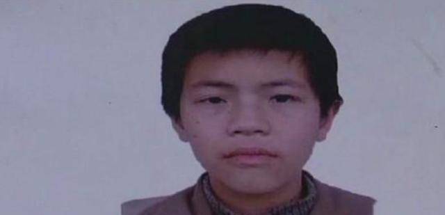 由于再也无法在学校待下去,付振立从学校辍学,顺便