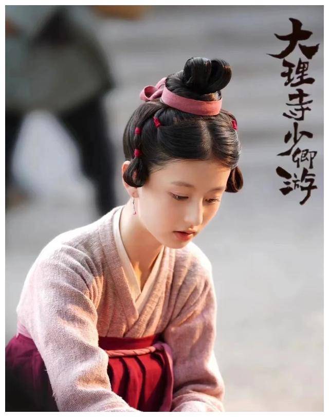 裴佳欣在《大理寺少卿》中扮演的员外郎妹是一个让