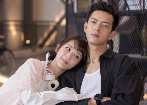 高甜剧大盘点,"微微一笑"成校园剧鼻祖,"亲爱的"