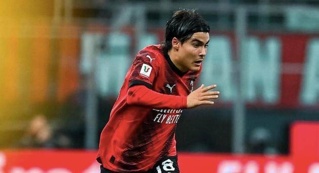 罗梅罗本场比赛的发挥堪称天神下凡.