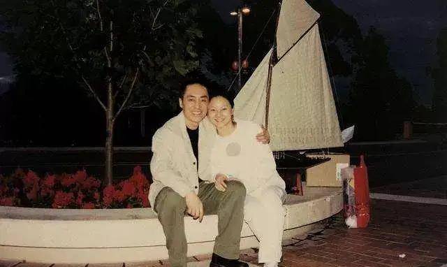 张艺谋:与肖华分手,不娶巩俐,为何娶小31岁陈婷为妻?_孩子_女儿_妻子