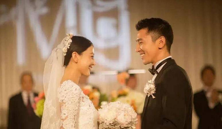 的明星夫妻,看似平平淡淡,实际恩爱有加,让人羡慕_郑恺_赵又廷_陈赫