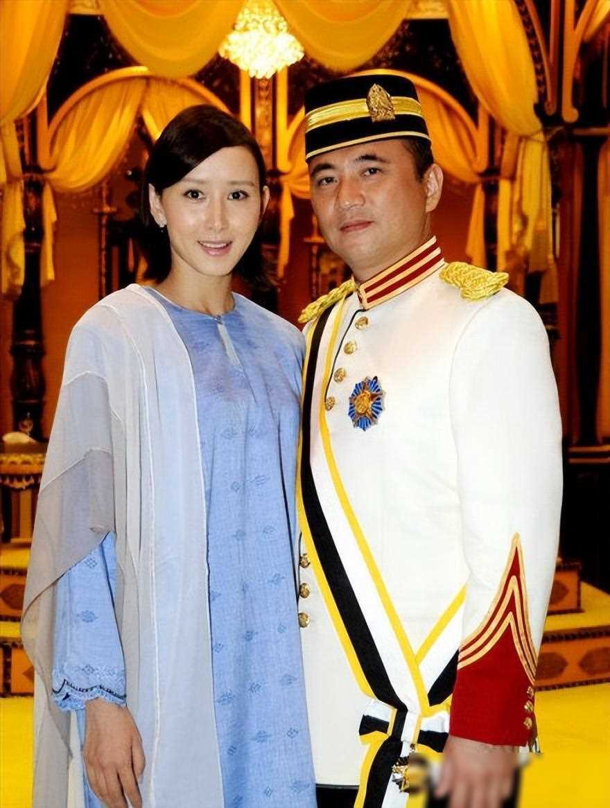 胡静:嫁入马来西亚豪门,老公为和她一起睡,竟割掉自己扁桃体_朱兆祥
