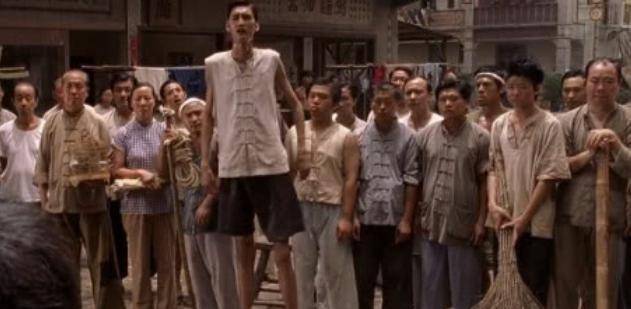 娶的妻子两米高,8岁女儿身高亮了_周星驰_角色_作品