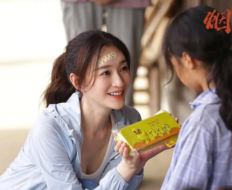 人家》满屏大长腿,6位美女4位身高超170,李小冉最矮_cm_李衣锦_扮演者