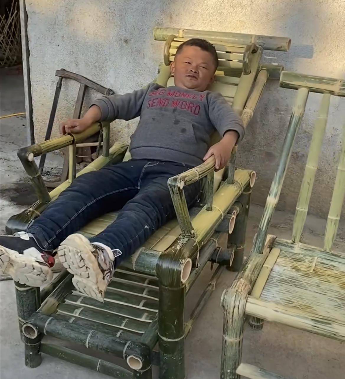 "小马云"范小勤,被公司解约后,还能回归正常生活吗?