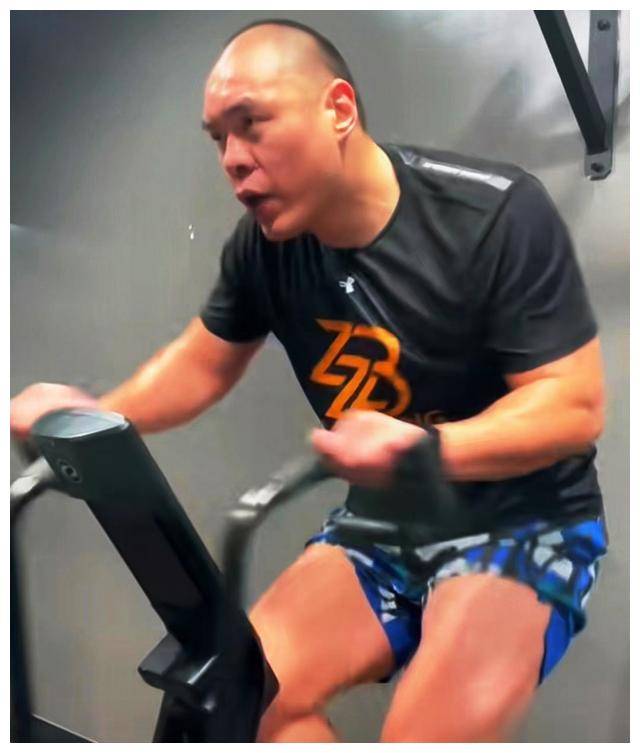 父亲赞叹他强大!_帕克_比赛_富里