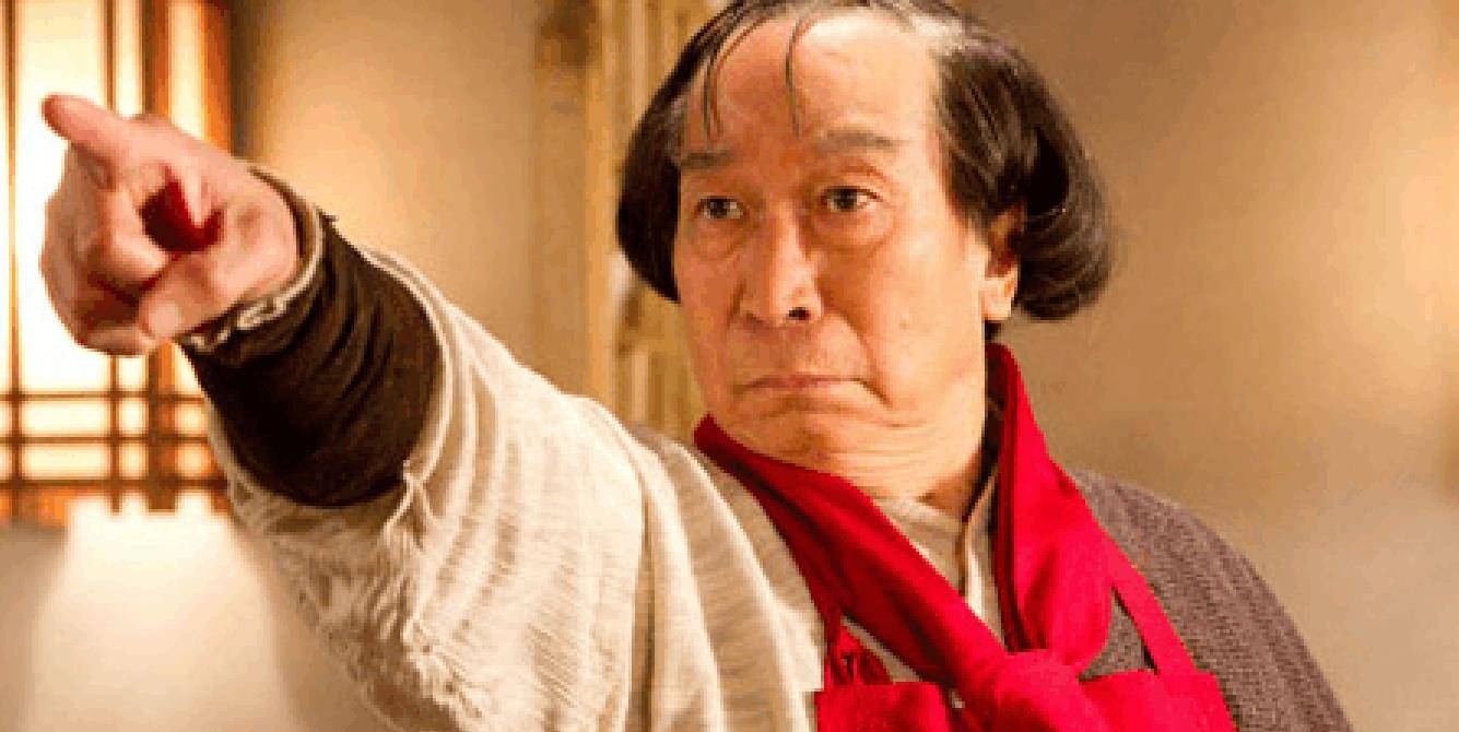 他曾出演《功夫》,扮演娘娘腔形象,原来是现实中真正的大神