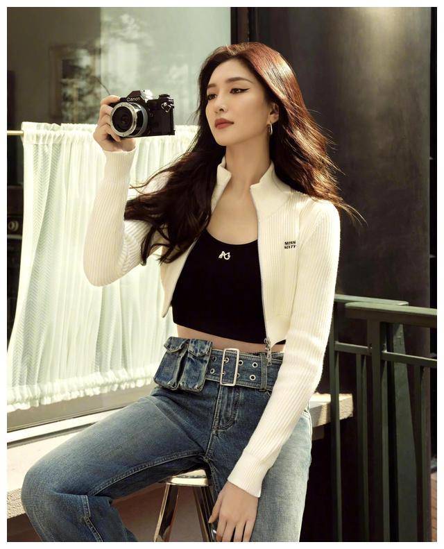 生活中,我们都会经历挫折和困难,但正如江疏影所展现的一样,只有坚持