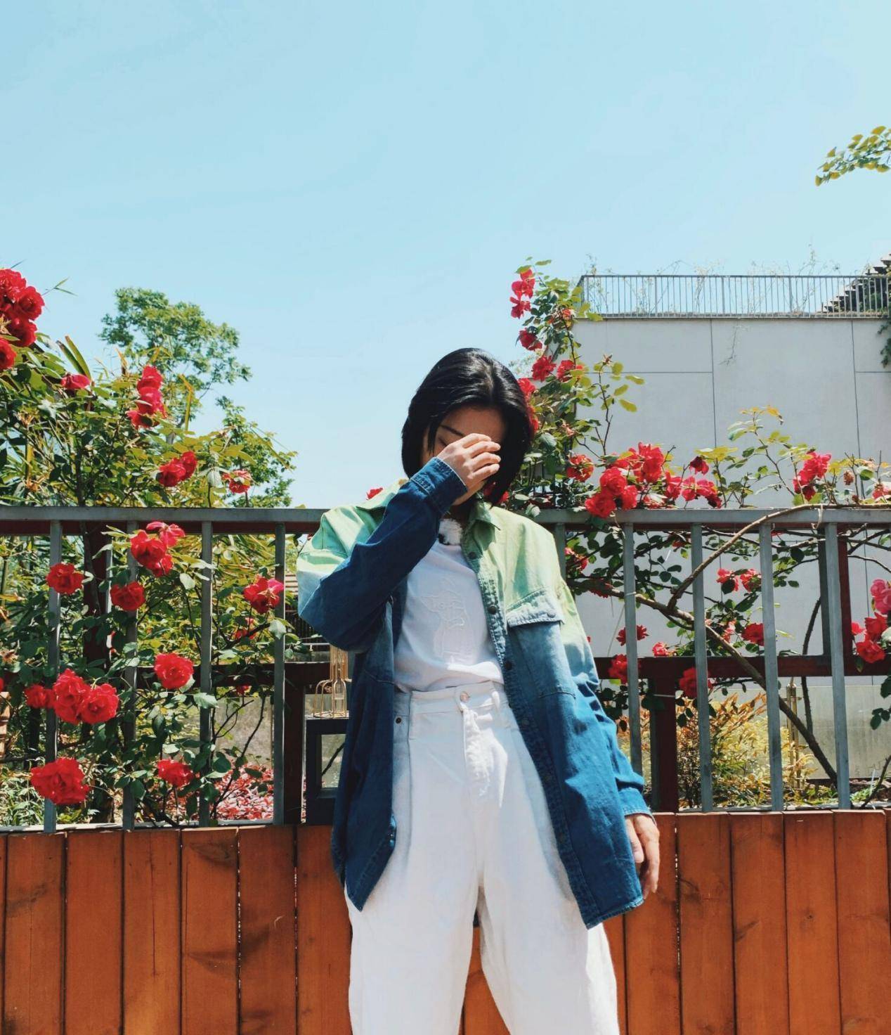 火箭少女成员大方曝光录音,句句扎心_郭颖_时尚_黑色