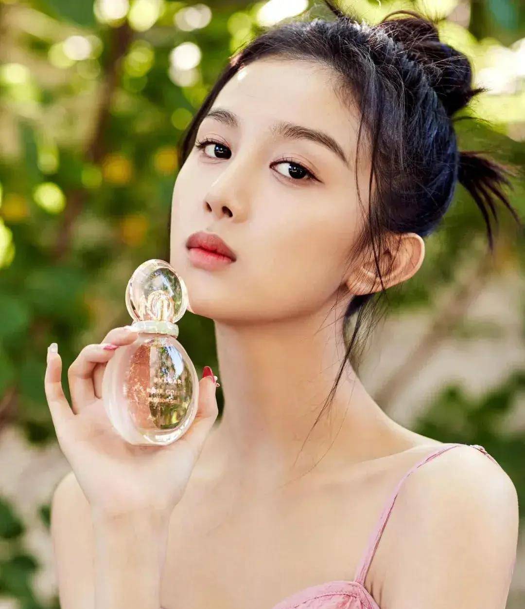 《烟火人家》满屏大长腿,6位美女4位身高超170,李小