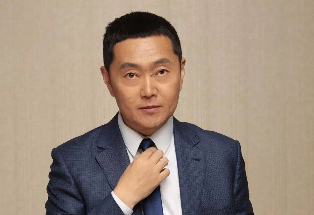 除宗庆后之外,左晖也是因肺癌去世,留下的千亿身家已缩水7百亿_中介