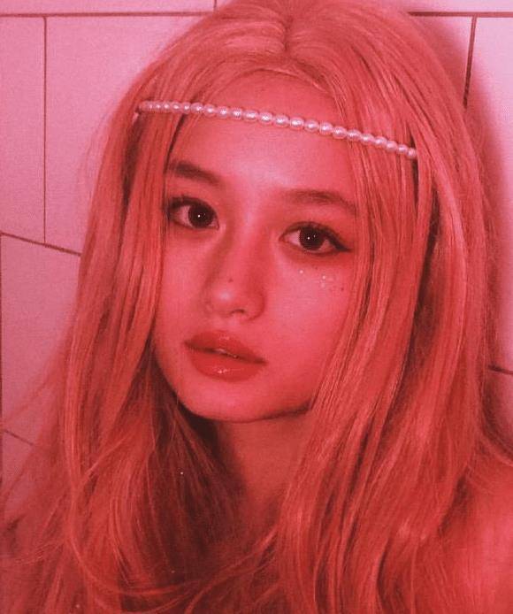 曾被中日韩称为漫画脸神颜的susan,旧照曝光后,男粉失恋了_美女_长相_