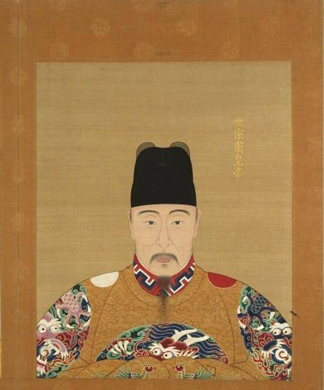 但是赵文华却联合监察御史胡宗宪,诬陷张经说他谎报军情,把张经的军功