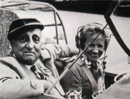 德国战败前,那位舍命驾驶战机去救希特勒的女飞行员,最后怎样了_汉娜