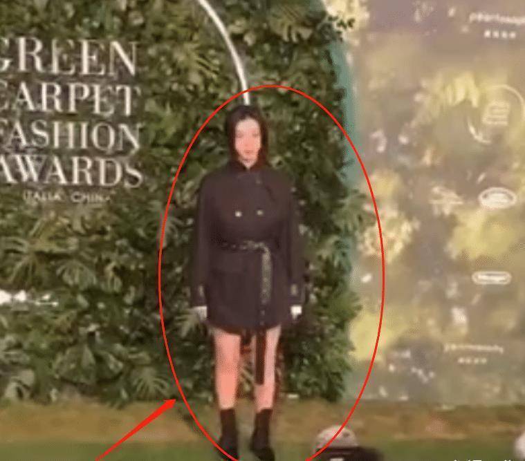 赵小棠回应黄牛拍照技术,生图暴露真实身材,这腿围我没眼花?