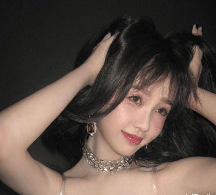 虞书欣《苍兰诀》晒海报:俏皮灵气如小精灵,全员高颜值已等不及_造型
