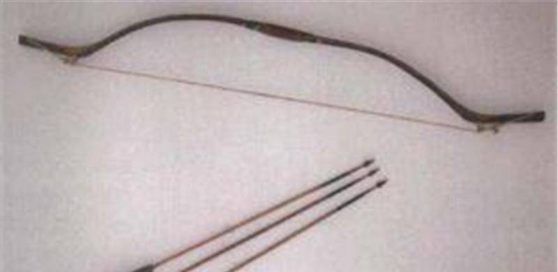 宋军将领射出三箭,一箭未中惹众人嘲笑,看清三箭后敌军望风而逃_弓箭