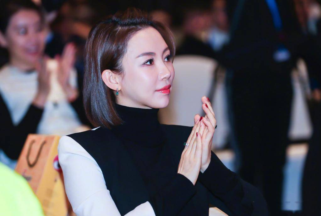 潘晓婷身家8亿!高颜值好身材,42岁九球天后为何至今单身?