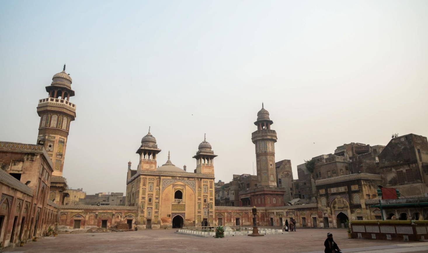 巴基斯坦总统布托被处绞刑,遗体被悬30分钟,死前坦白:我无罪_米尔扎