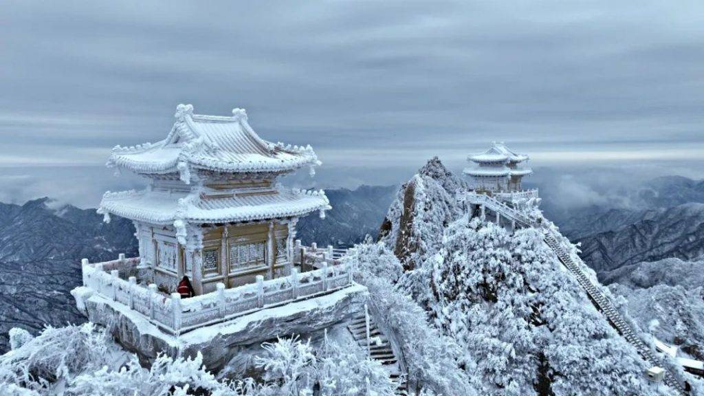 老君山雪景壁纸超清图片