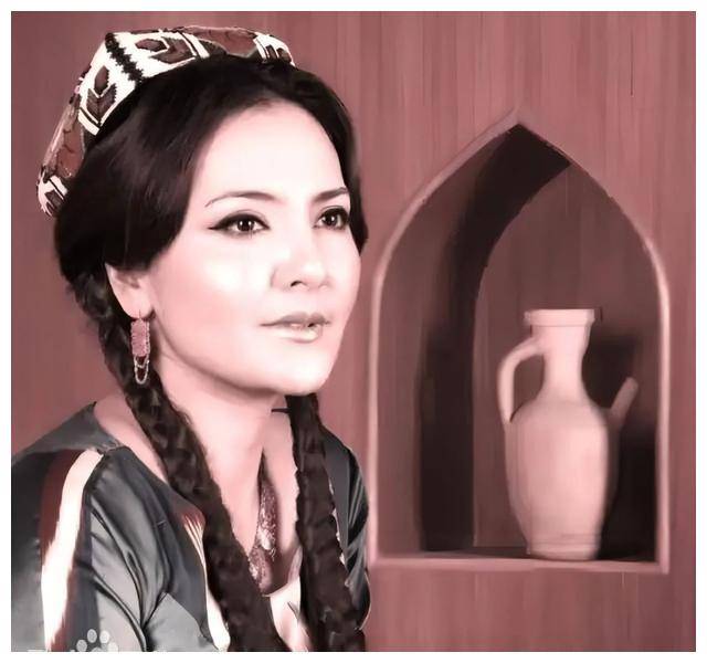 阿依古丽和母亲的行动让人唏嘘,多年来一直坚持进行恐怖破坏活动,而