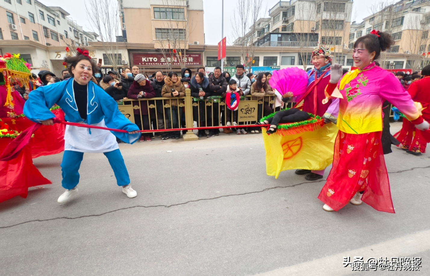 舞龙,舞狮,踩高跷,撅老四……东明非遗技艺齐聚"闹