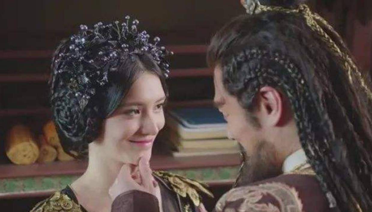 爱上嫂子,为娶她杀其全家,国家却因她变得更强大_李谅祚_李元昊_梁