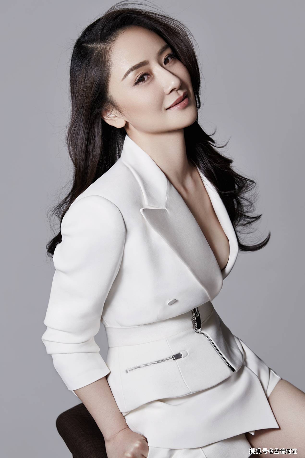 真乃人间极品!孙宁写真赏_身材_气质_挑战