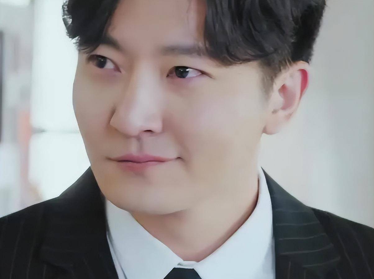 郭京飞并非大器晚成,其实他早就是大神级的人物_鲍莉_发展_事业