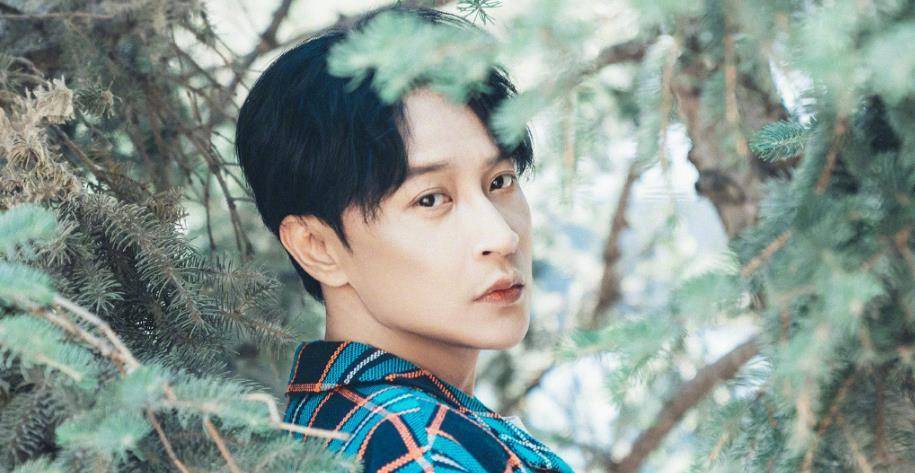 "小帅虎"陈志朋50岁再翻红:人生最大的幸运,是选择不认命_因为_对话