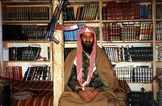 本·拉登:美国寻找10年才击毙,拉登之死为何疑点重重?_进行_美军_组织