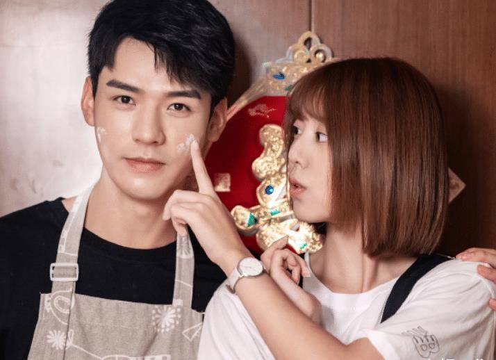 而且这部剧中男女主的互动也是很让人心动的了,看到男女主的同框对视