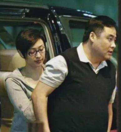 被叫"万人骑"的她,成为富豪玩物,至今无人敢娶_陈法蓉_香港_刘德华