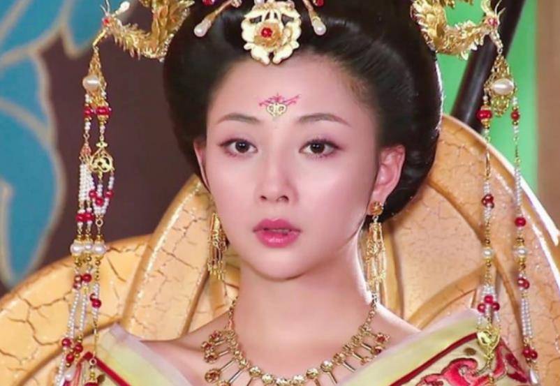 宋佳的皱纹,刘亦菲的牙,殷桃的痣,打了多少"滤镜"