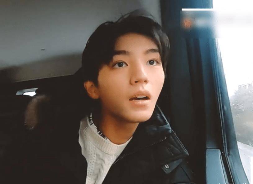 《恰好是少年》预告片:王俊凯被怼脸拍超绝,刘昊然却变为路人_脸蛋