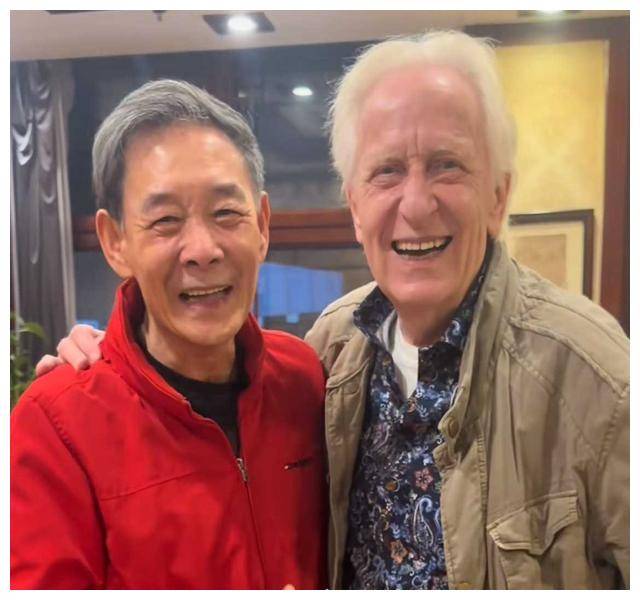 老戏骨齐聚,沈丹萍携外籍老公惹回忆,宋晓英惊艳现身_演艺_岁月_中国